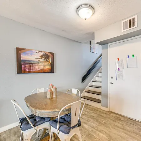 Relaxing Galveston Condo, Quarter Mile To Seawall! Exterior photo