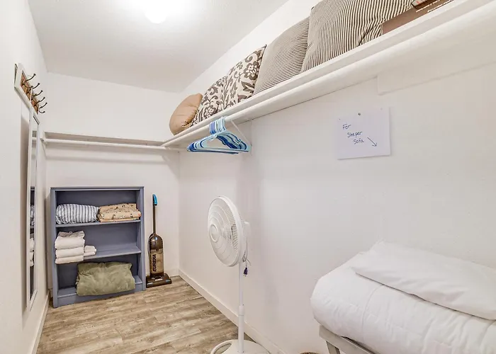Relaxing Galveston Condo, Quarter Mile To Seawall!