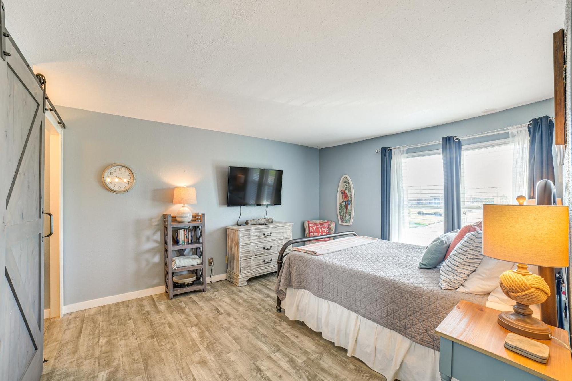 Relaxing Condo, Quarter Mile To Seawall! Apartment Galveston